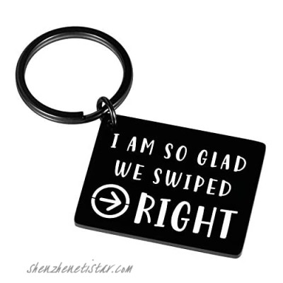 Men Valentines Day Gifts for Him Her Funny Boyfriend Gifts Keychain for Couple Husband Wife Girlfriend Anniversary Birthday Christmas Gifts Wedding Fiance Engagement Thanks for Swiping Right Key Chain